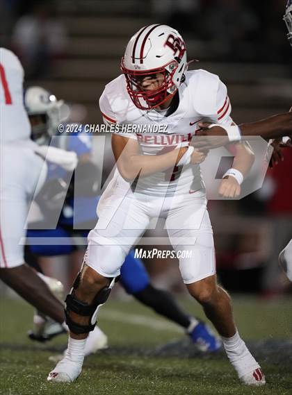 Thumbnail 2 in Bellville vs. Connally (UIL 4A Football Division II Region 3 Bi-District Playoff) photogallery.