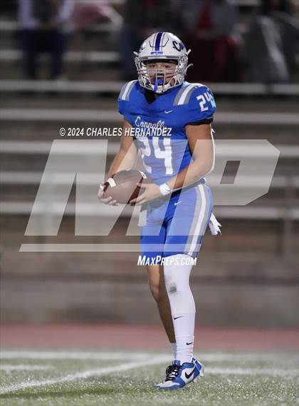 Thumbnail 2 in Bellville vs. Connally (UIL 4A Football Division II Region 3 Bi-District Playoff) photogallery.