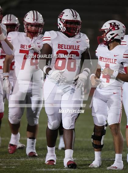Thumbnail 3 in Bellville vs. Connally (UIL 4A Football Division II Region 3 Bi-District Playoff) photogallery.