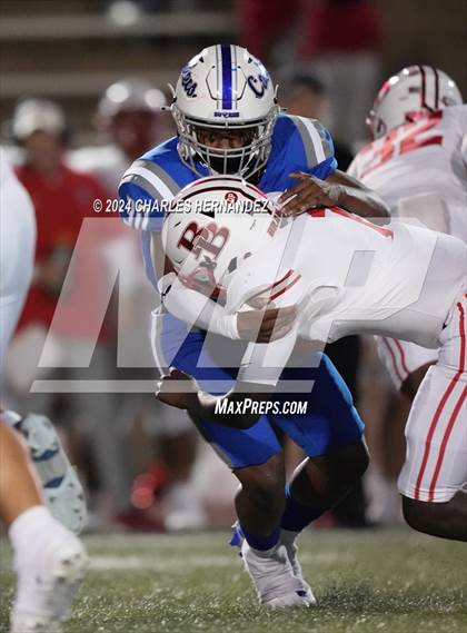 Thumbnail 3 in Bellville vs. Connally (UIL 4A Football Division II Region 3 Bi-District Playoff) photogallery.