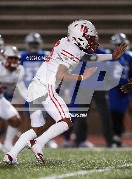 Thumbnail 3 in Bellville vs. Connally (UIL 4A Football Division II Region 3 Bi-District Playoff) photogallery.