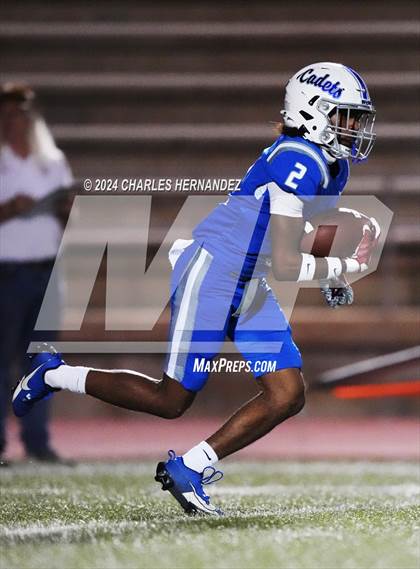 Thumbnail 2 in Bellville vs. Connally (UIL 4A Football Division II Region 3 Bi-District Playoff) photogallery.