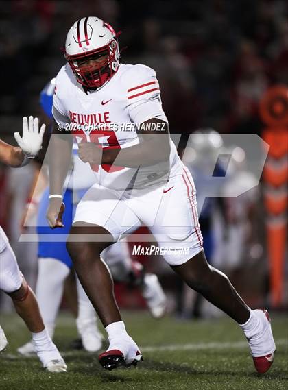 Thumbnail 2 in Bellville vs. Connally (UIL 4A Football Division II Region 3 Bi-District Playoff) photogallery.