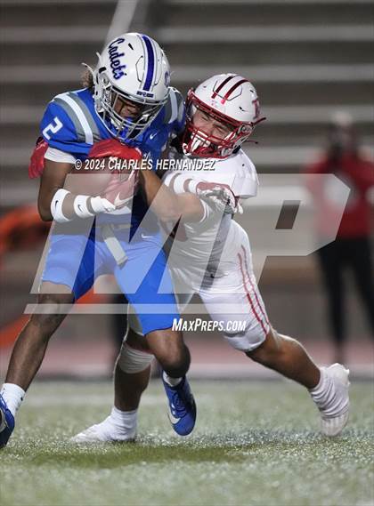 Thumbnail 3 in Bellville vs. Connally (UIL 4A Football Division II Region 3 Bi-District Playoff) photogallery.