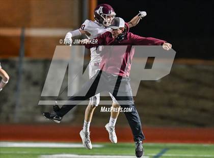 Thumbnail 2 in Vandegrift vs. Austin (UIL 6A D2 Bi-District) photogallery.