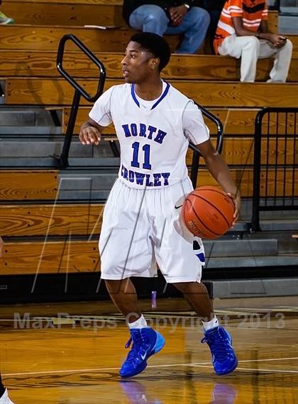 Thumbnail 3 in North Crowley vs. Strake Jesuit (McDonald's Texas Invitational) photogallery.