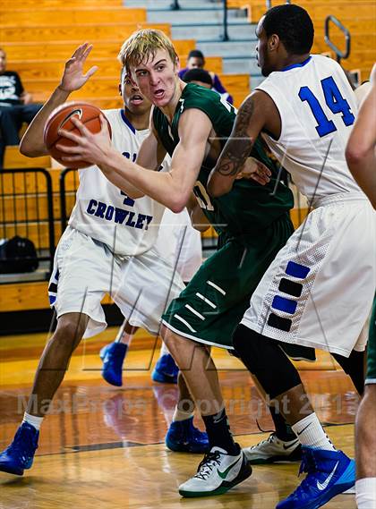 Thumbnail 1 in North Crowley vs. Strake Jesuit (McDonald's Texas Invitational) photogallery.