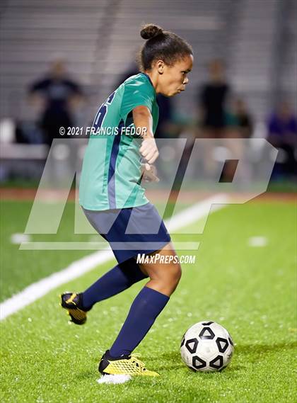 Thumbnail 3 in Sumner vs. Robinson photogallery.