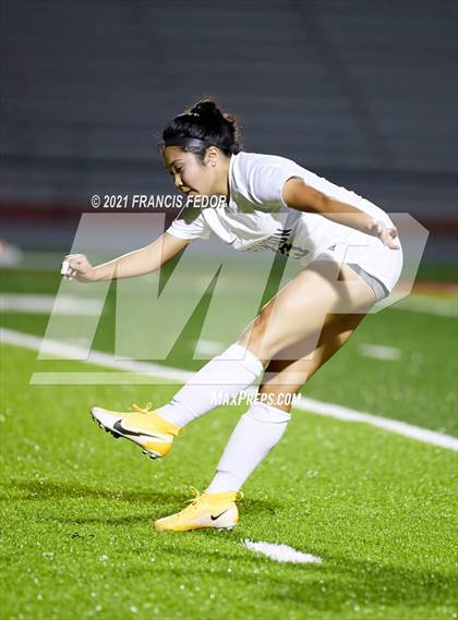 Thumbnail 1 in Sumner vs. Robinson photogallery.