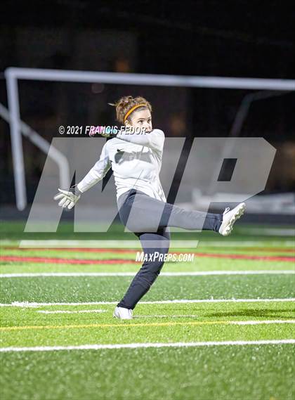 Thumbnail 2 in Sumner vs. Robinson photogallery.