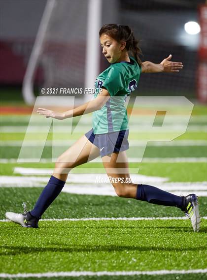 Thumbnail 3 in Sumner vs. Robinson photogallery.