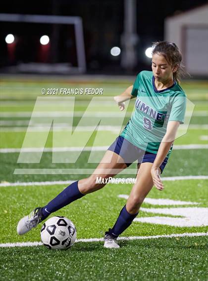 Thumbnail 3 in Sumner vs. Robinson photogallery.