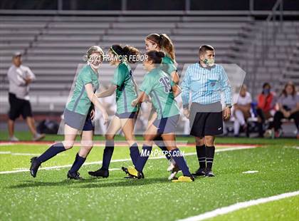 Thumbnail 3 in Sumner vs. Robinson photogallery.
