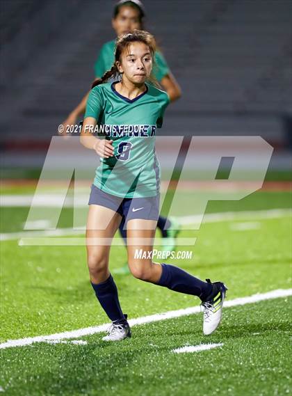 Thumbnail 2 in Sumner vs. Robinson photogallery.