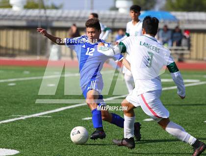 Thumbnail 1 in Grossmont vs. Hilltop (Grossmont Holiday Tournament) photogallery.