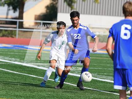 Thumbnail 1 in Grossmont vs. Hilltop (Grossmont Holiday Tournament) photogallery.