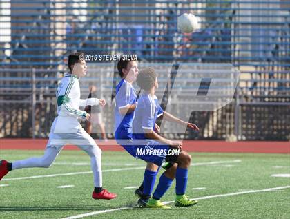 Thumbnail 3 in Grossmont vs. Hilltop (Grossmont Holiday Tournament) photogallery.