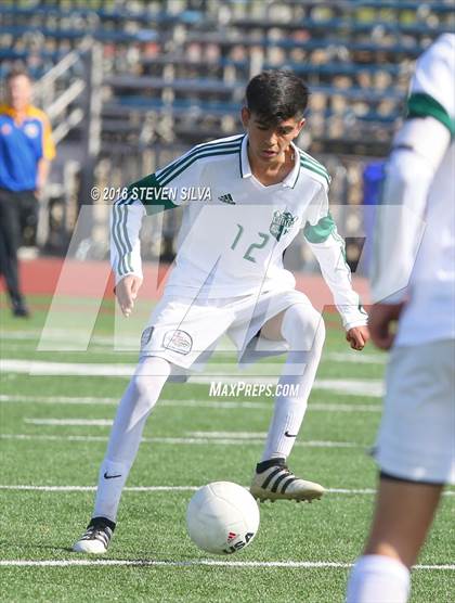 Thumbnail 1 in Grossmont vs. Hilltop (Grossmont Holiday Tournament) photogallery.