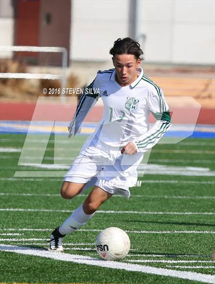 Thumbnail 3 in Grossmont vs. Hilltop (Grossmont Holiday Tournament) photogallery.