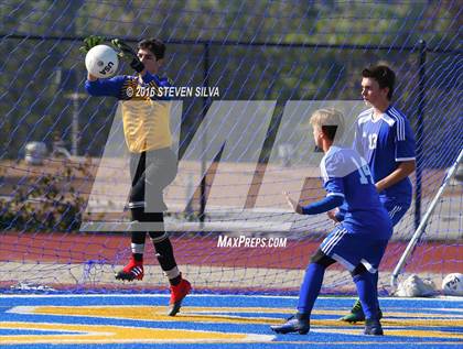 Thumbnail 2 in Grossmont vs. Hilltop (Grossmont Holiday Tournament) photogallery.