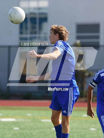 Thumbnail 3 in Grossmont vs. Hilltop (Grossmont Holiday Tournament) photogallery.
