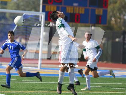 Thumbnail 2 in Grossmont vs. Hilltop (Grossmont Holiday Tournament) photogallery.