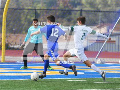 Thumbnail 3 in Grossmont vs. Hilltop (Grossmont Holiday Tournament) photogallery.