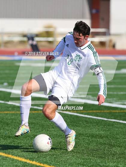 Thumbnail 3 in Grossmont vs. Hilltop (Grossmont Holiday Tournament) photogallery.