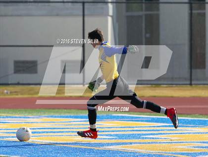 Thumbnail 1 in Grossmont vs. Hilltop (Grossmont Holiday Tournament) photogallery.