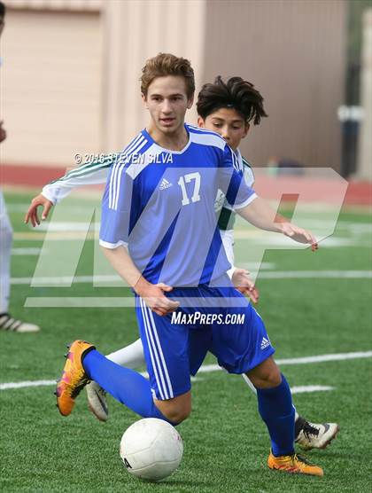 Thumbnail 2 in Grossmont vs. Hilltop (Grossmont Holiday Tournament) photogallery.