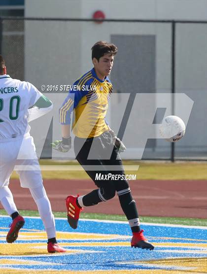 Thumbnail 2 in Grossmont vs. Hilltop (Grossmont Holiday Tournament) photogallery.