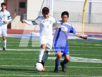 Thumbnail 2 in Grossmont vs. Hilltop (Grossmont Holiday Tournament) photogallery.