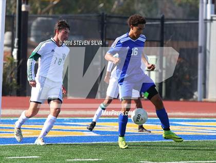 Thumbnail 3 in Grossmont vs. Hilltop (Grossmont Holiday Tournament) photogallery.