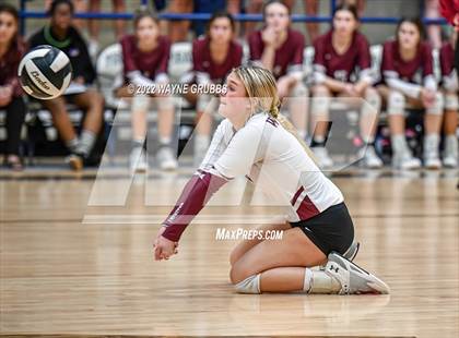 Thumbnail 1 in Tatum vs. White Oak (UIL 3A Region Quarterfinal Playoff) photogallery.
