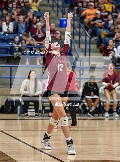 Thumbnail 3 in Tatum vs. White Oak (UIL 3A Region Quarterfinal Playoff) photogallery.