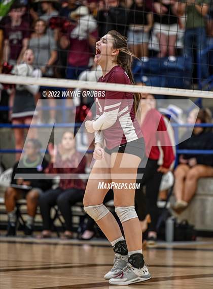 Thumbnail 3 in Tatum vs. White Oak (UIL 3A Region Quarterfinal Playoff) photogallery.