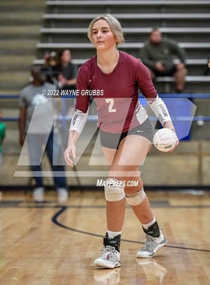 Thumbnail 1 in Tatum vs. White Oak (UIL 3A Region Quarterfinal Playoff) photogallery.