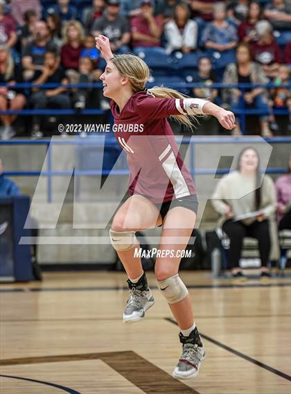 Thumbnail 3 in Tatum vs. White Oak (UIL 3A Region Quarterfinal Playoff) photogallery.