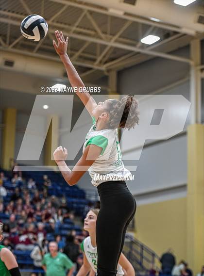 Thumbnail 1 in Tatum vs. White Oak (UIL 3A Region Quarterfinal Playoff) photogallery.