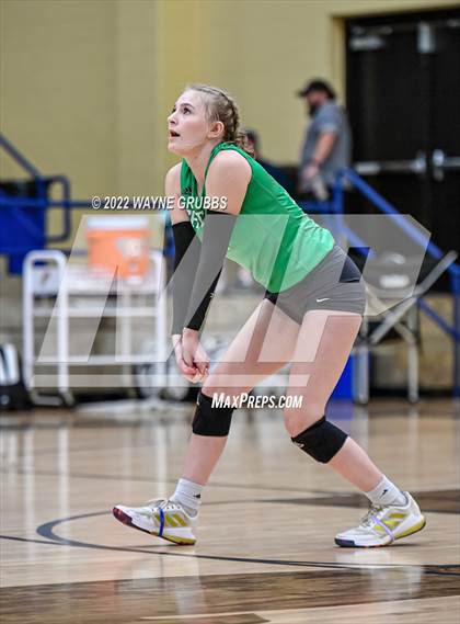 Thumbnail 1 in Tatum vs. White Oak (UIL 3A Region Quarterfinal Playoff) photogallery.