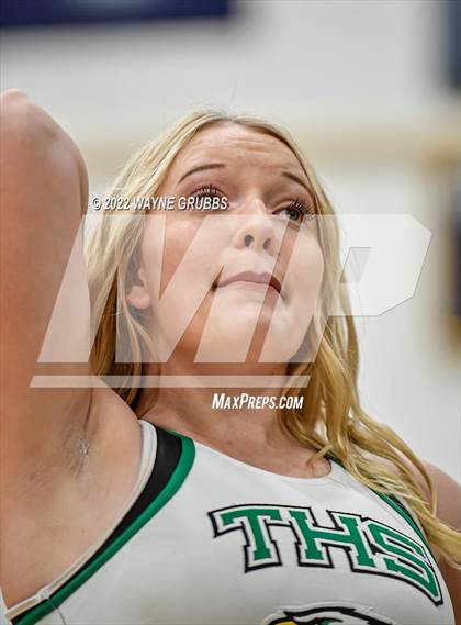 Thumbnail 2 in Tatum vs. White Oak (UIL 3A Region Quarterfinal Playoff) photogallery.
