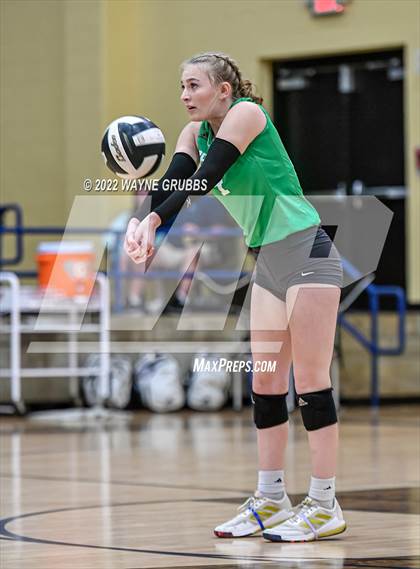 Thumbnail 3 in Tatum vs. White Oak (UIL 3A Region Quarterfinal Playoff) photogallery.