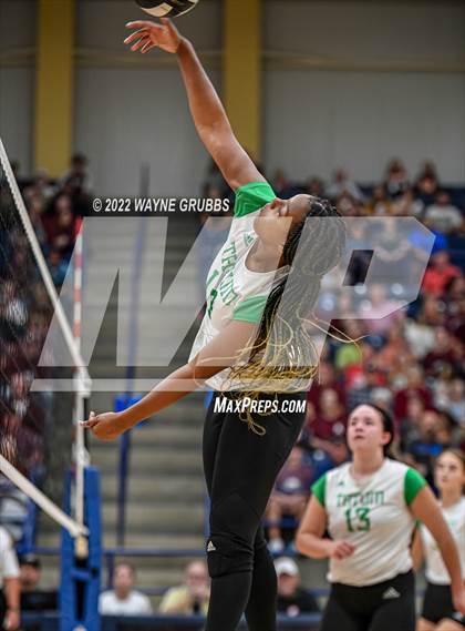 Thumbnail 3 in Tatum vs. White Oak (UIL 3A Region Quarterfinal Playoff) photogallery.