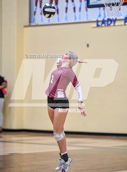 Thumbnail 3 in Tatum vs. White Oak (UIL 3A Region Quarterfinal Playoff) photogallery.