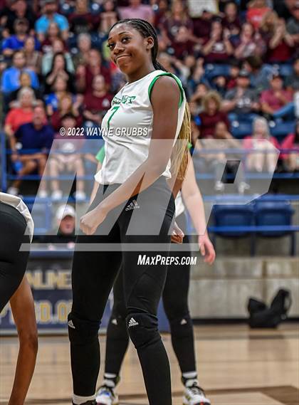 Thumbnail 2 in Tatum vs. White Oak (UIL 3A Region Quarterfinal Playoff) photogallery.