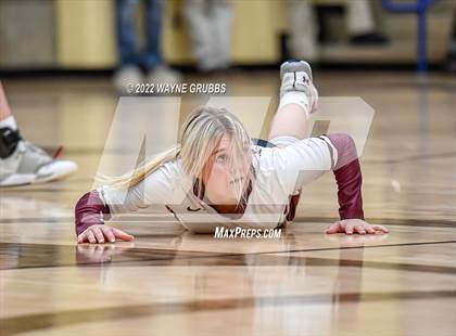 Thumbnail 1 in Tatum vs. White Oak (UIL 3A Region Quarterfinal Playoff) photogallery.
