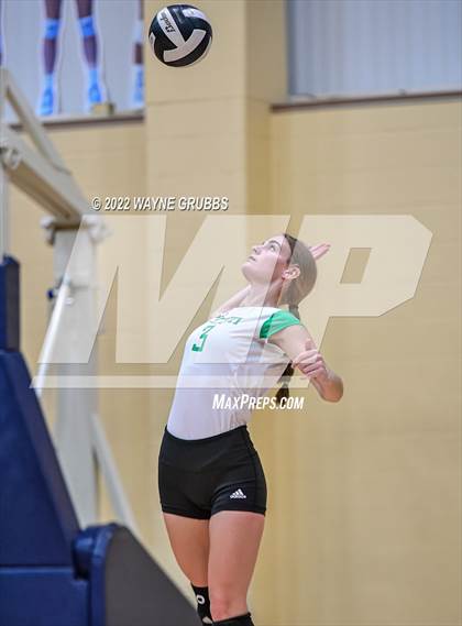 Thumbnail 1 in Tatum vs. White Oak (UIL 3A Region Quarterfinal Playoff) photogallery.