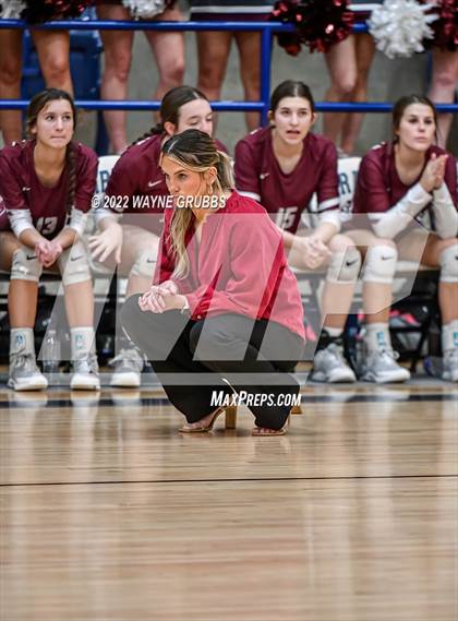 Thumbnail 3 in Tatum vs. White Oak (UIL 3A Region Quarterfinal Playoff) photogallery.