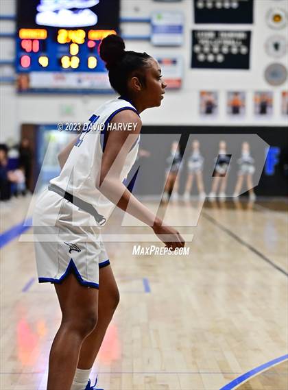 Thumbnail 3 in Highlands Ranch vs. Eaglecrest (CHSAA 6A Second Round) photogallery.