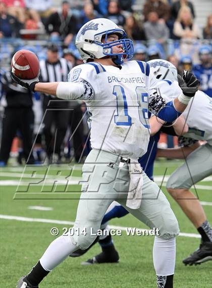 Thumbnail 3 in Broomfield @ Longmont (CHSAA 4A Semifinal Playoff) photogallery.